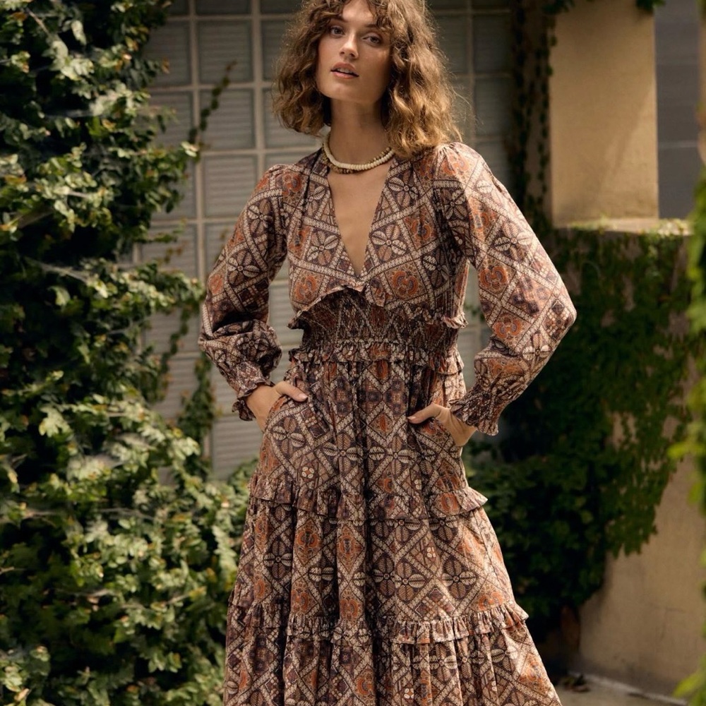 Olivia by Livro Bohemian Patterned Maxi Dress chai medallion fall boho Botique